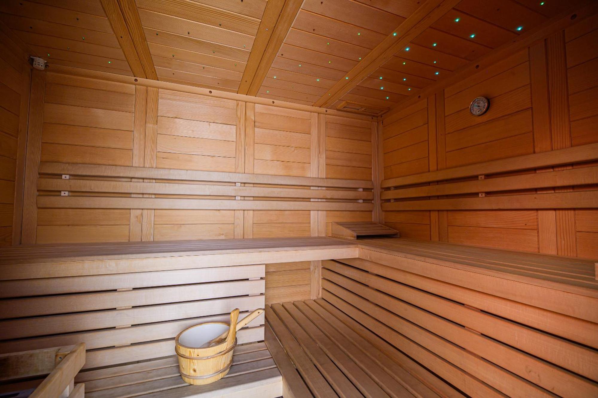 Glamping Maleric With Natural Pool Dragatuš المظهر الخارجي الصورة